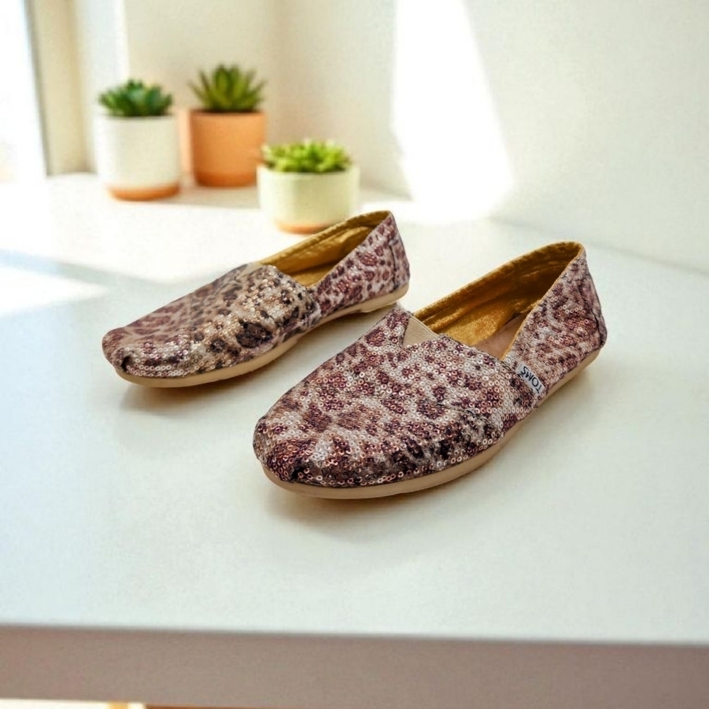 Tom's Sequins Leopard Loafers Sz 8.5